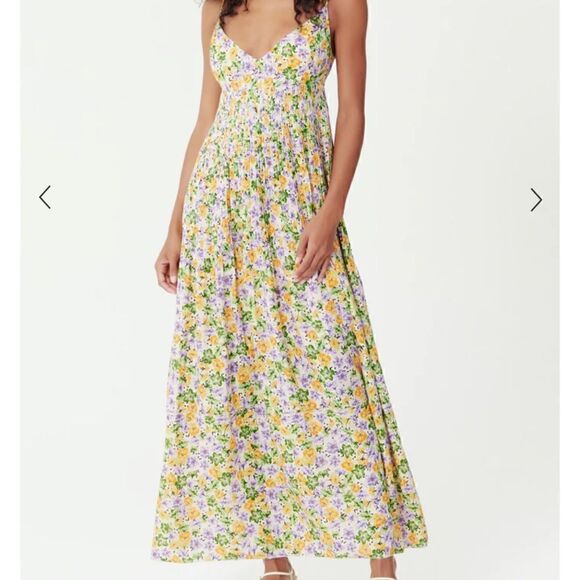 𝅺NWT Nicholas flower pleated dress - Picture 1 of 14